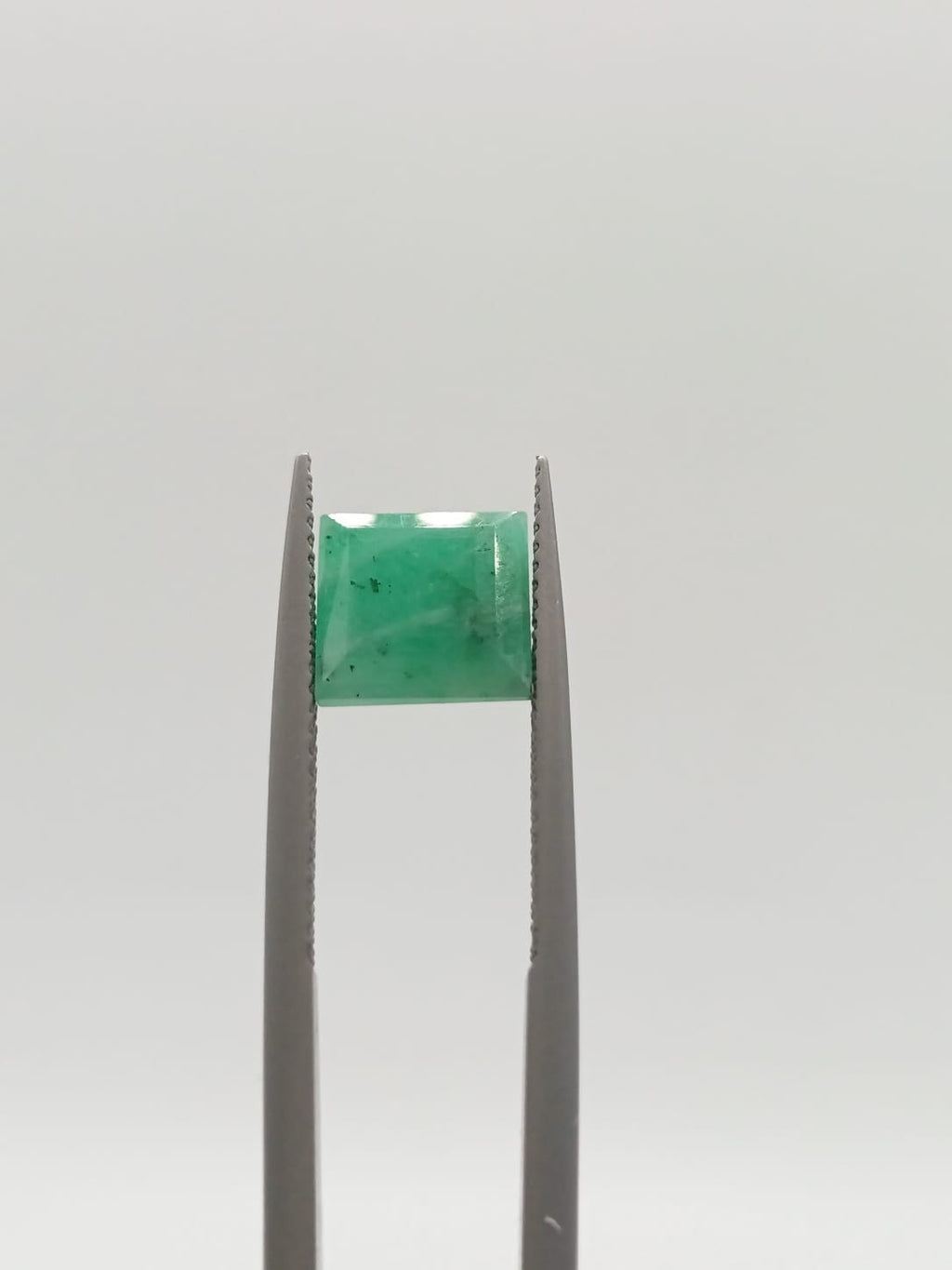 Esmeralda brasileña cuadrada de 3.22ct