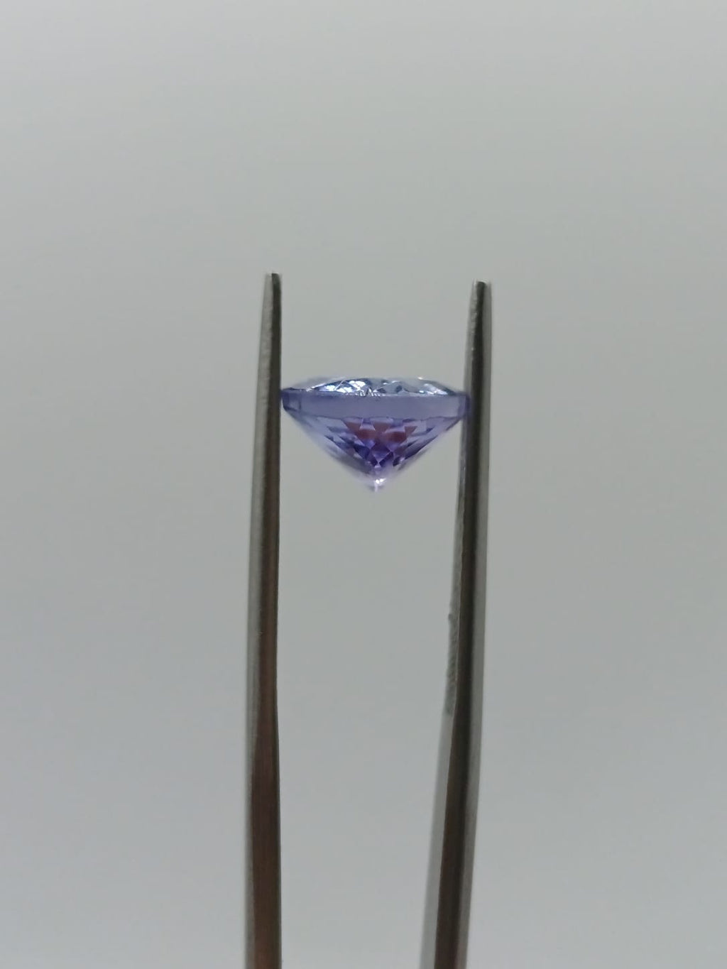 Tanzanita ovalada de 4.01ct