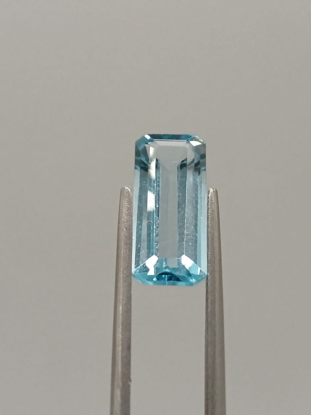 Aguamarina rectangular de 3.78ct