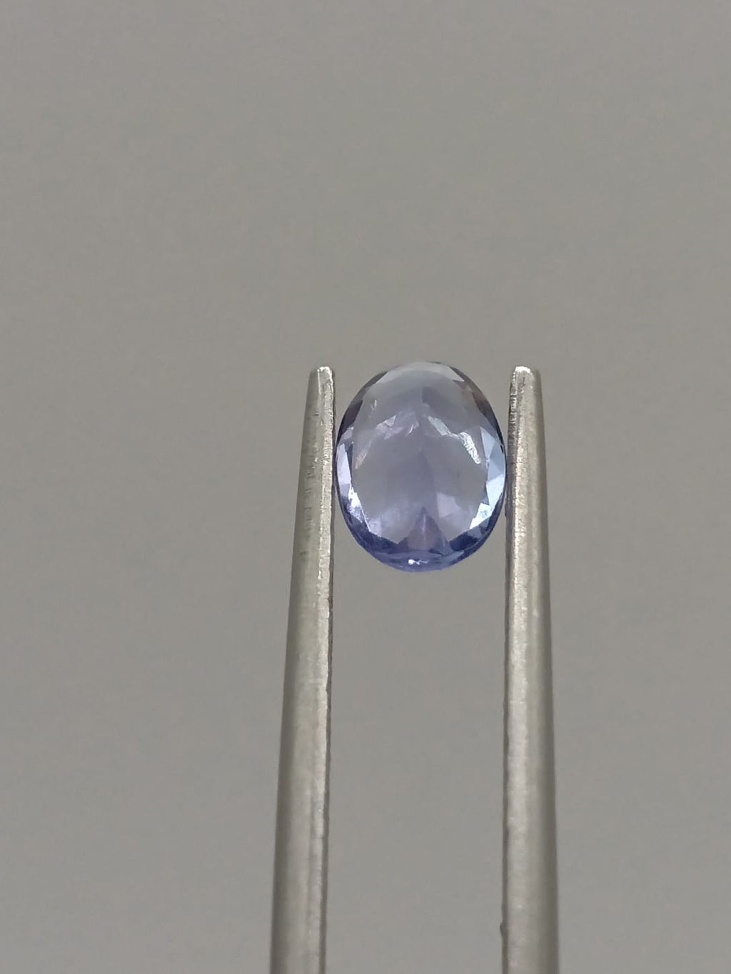 Tanzanita ovalada de 0.82ct