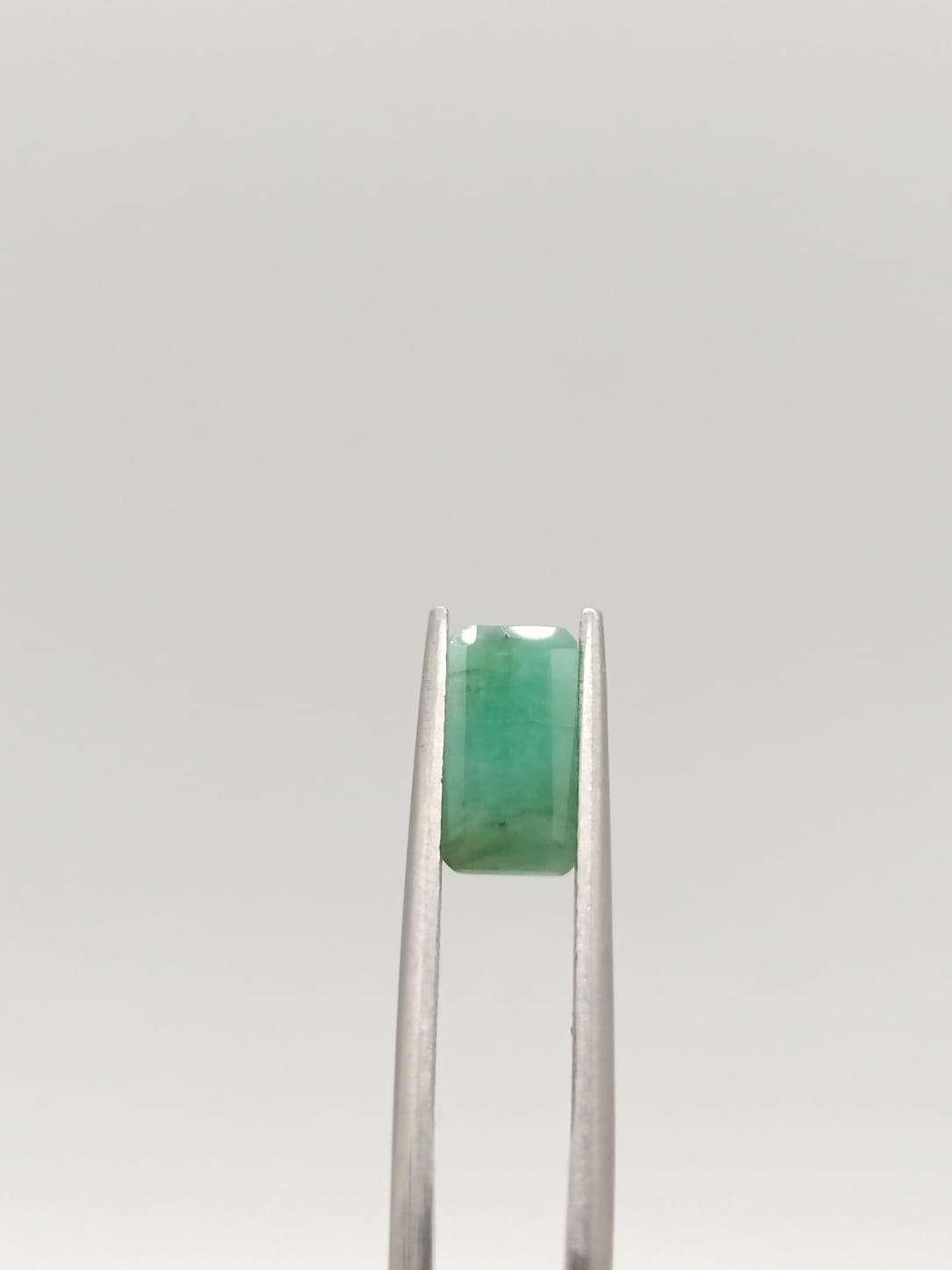 Esmeralda brasileña rectangular de 1.53ct