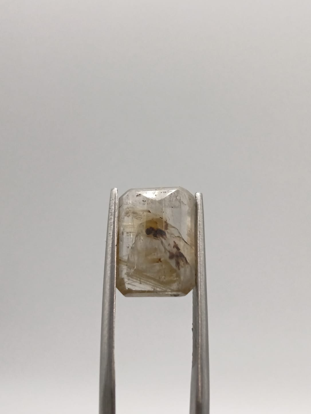 Cuarzo rutilado rectangular de 5.99ct