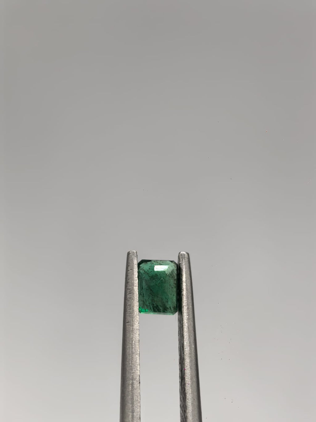 Esmeralda colombiana rectangular de 0.41ct