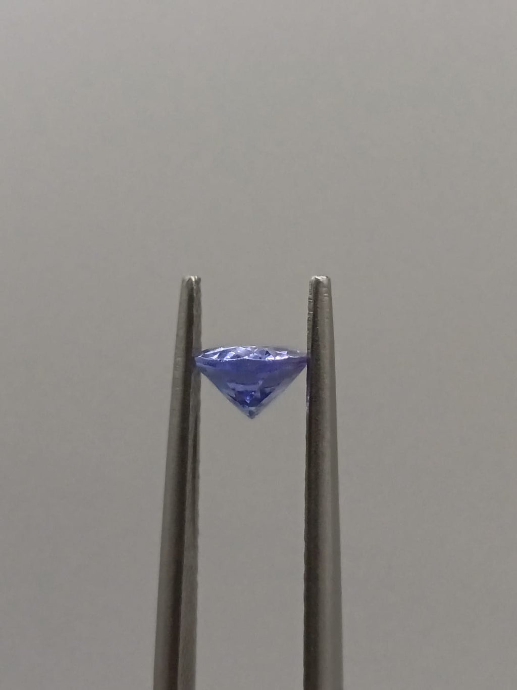 Tanzanita ovalada de 0.82ct