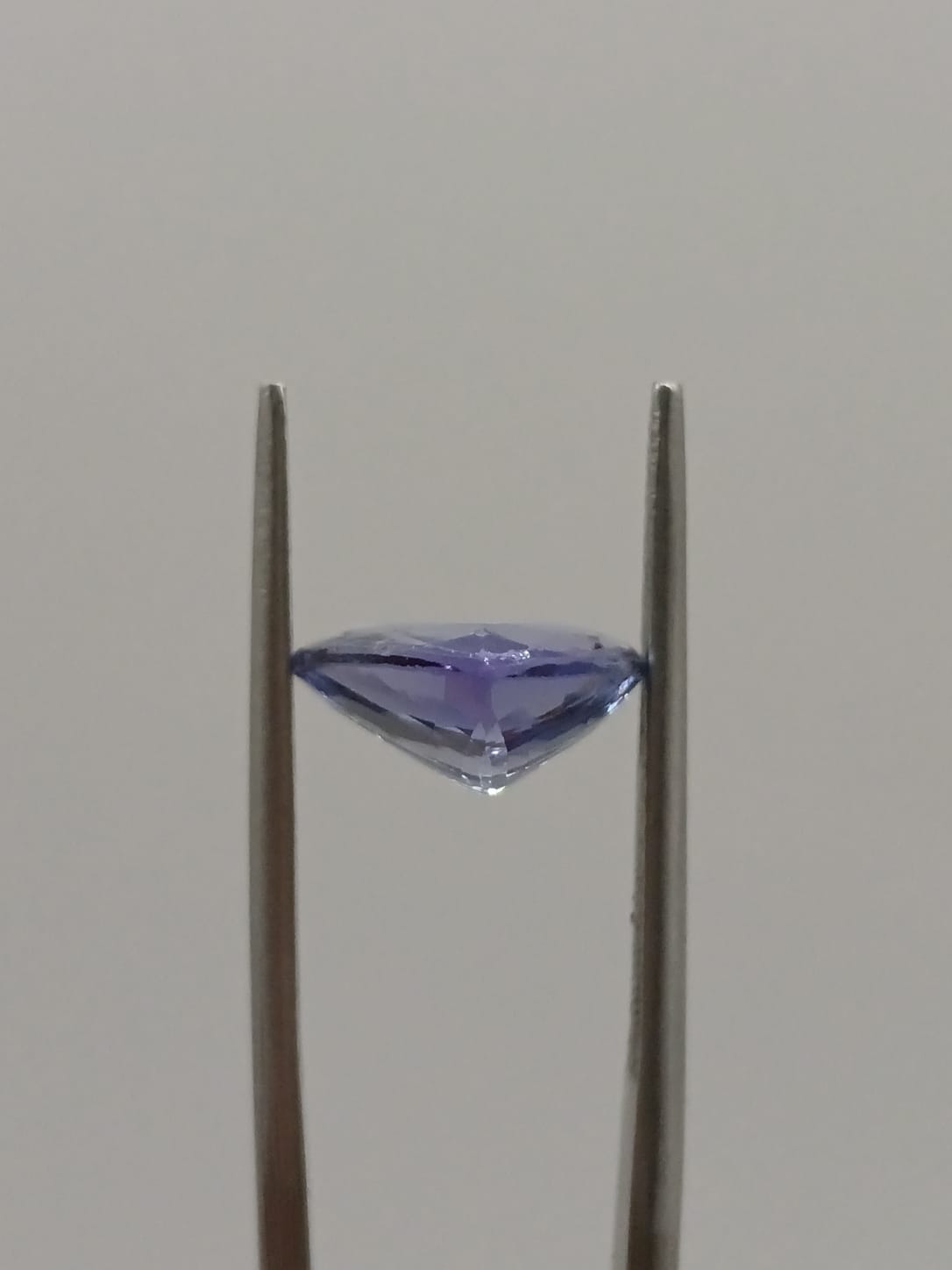 Tanzanita corte trillion de 3.44ct