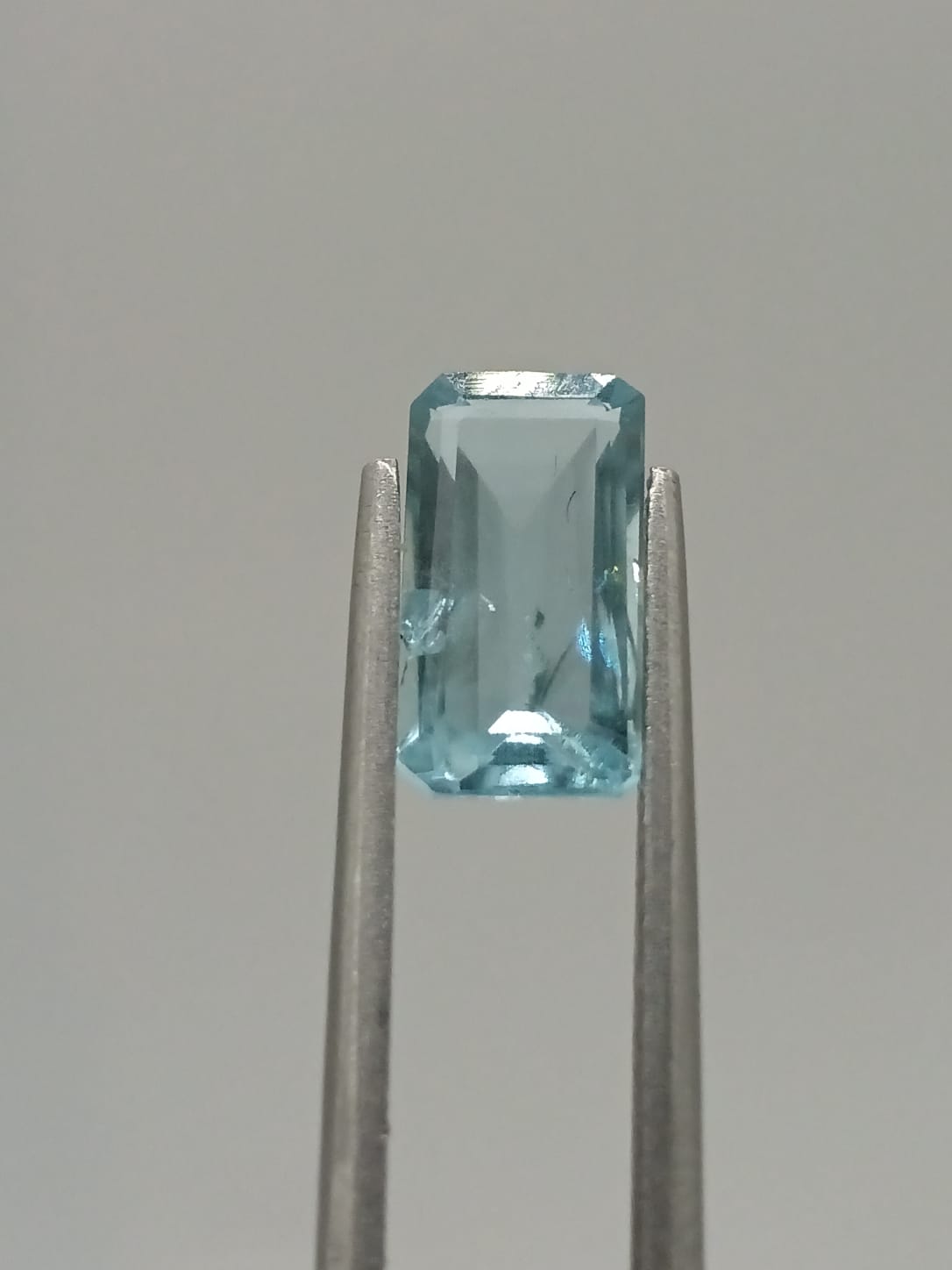 Aguamarina rectangular de 1.76ct