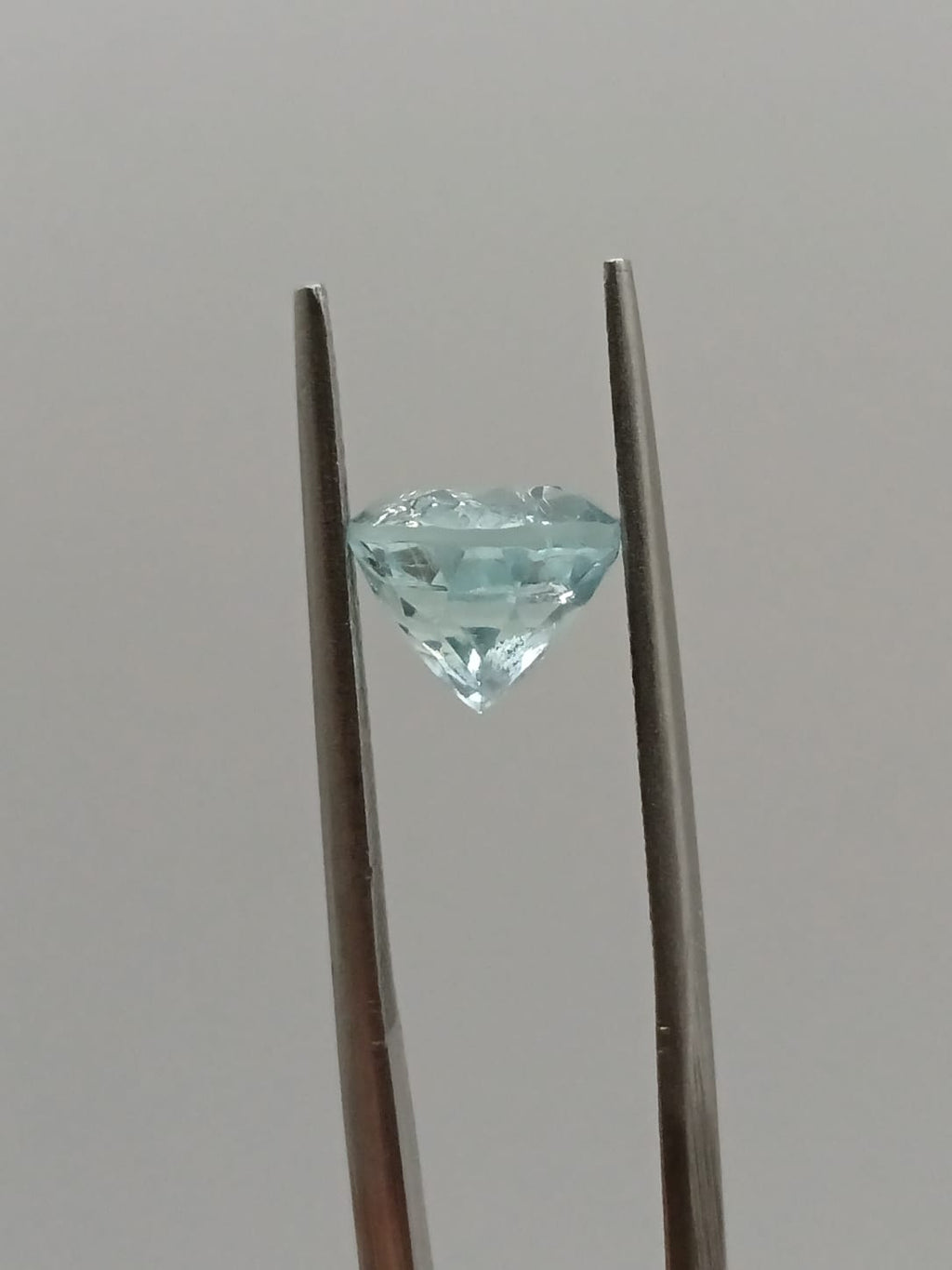 Aguamarina ovalada de 2.55ct
