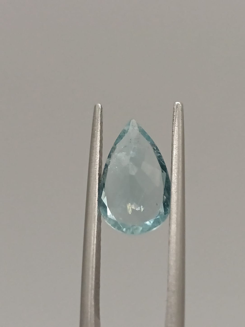 Aguamarina forma de gota de 1.64ct