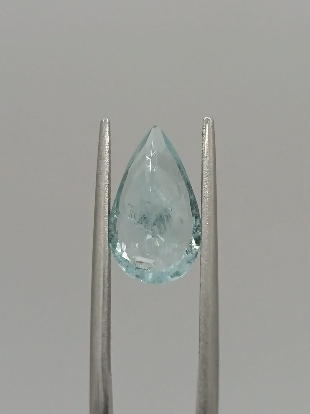 Aguamarina forma de gota de 2.51ct
