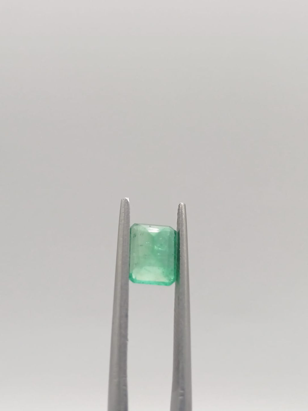 Esmeralda colombiana rectangular de 1.10ct