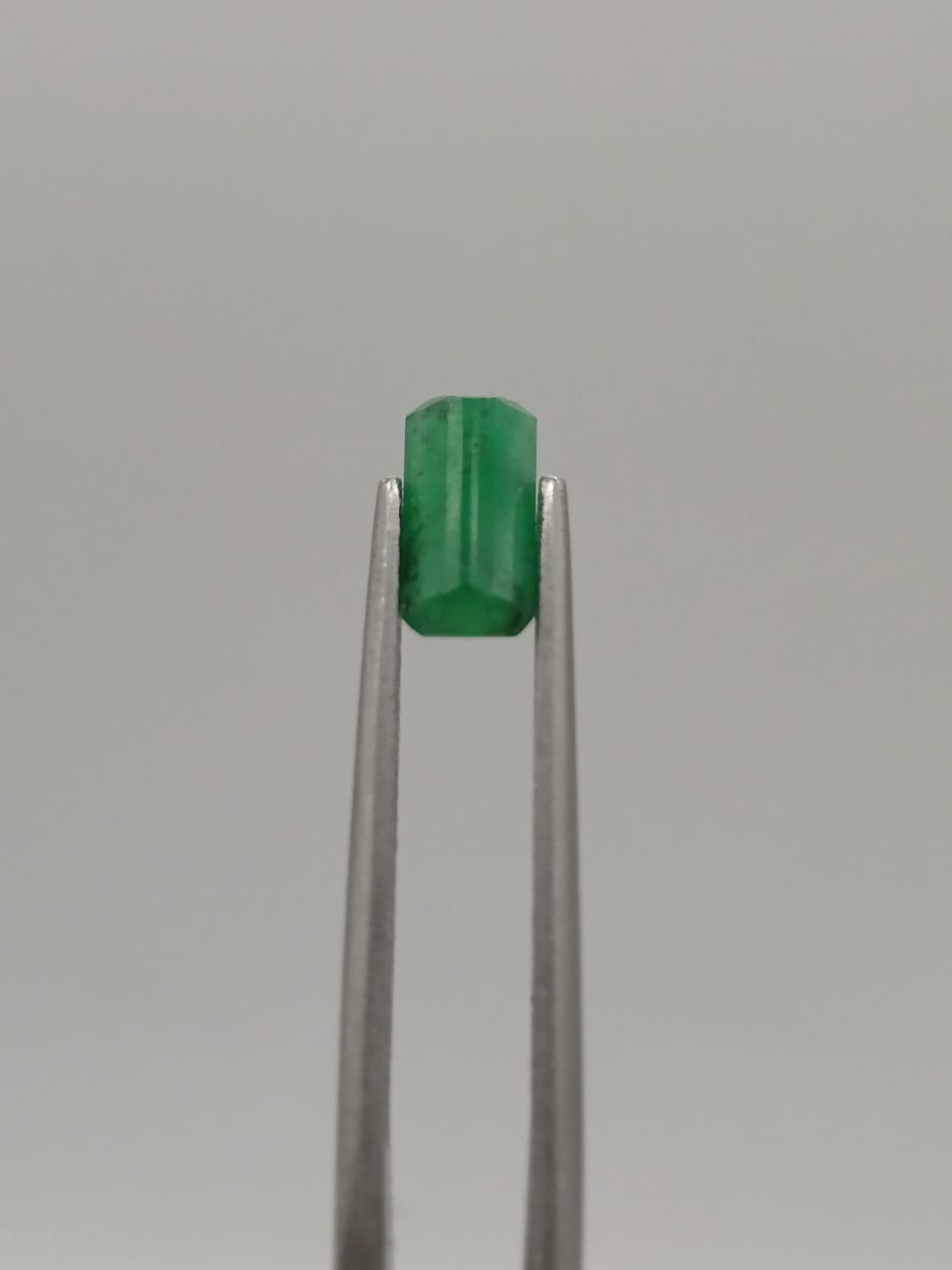 Esmeralda brasileña rectangular de 0.91ct