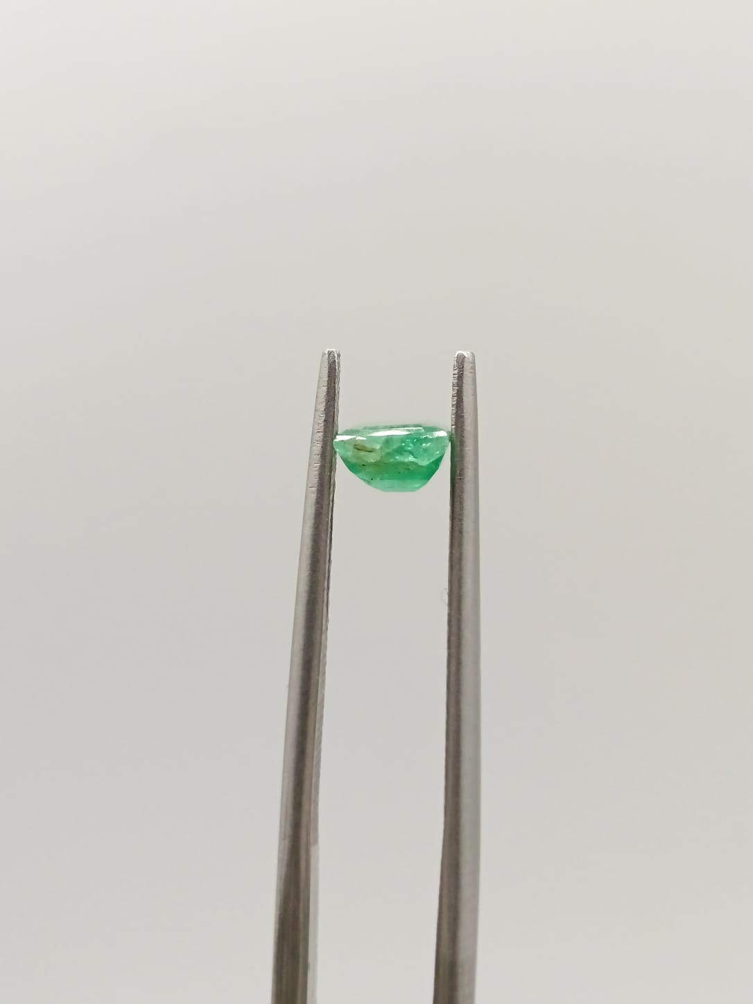 Esmeralda brasileña cuadrada de 0.60ct