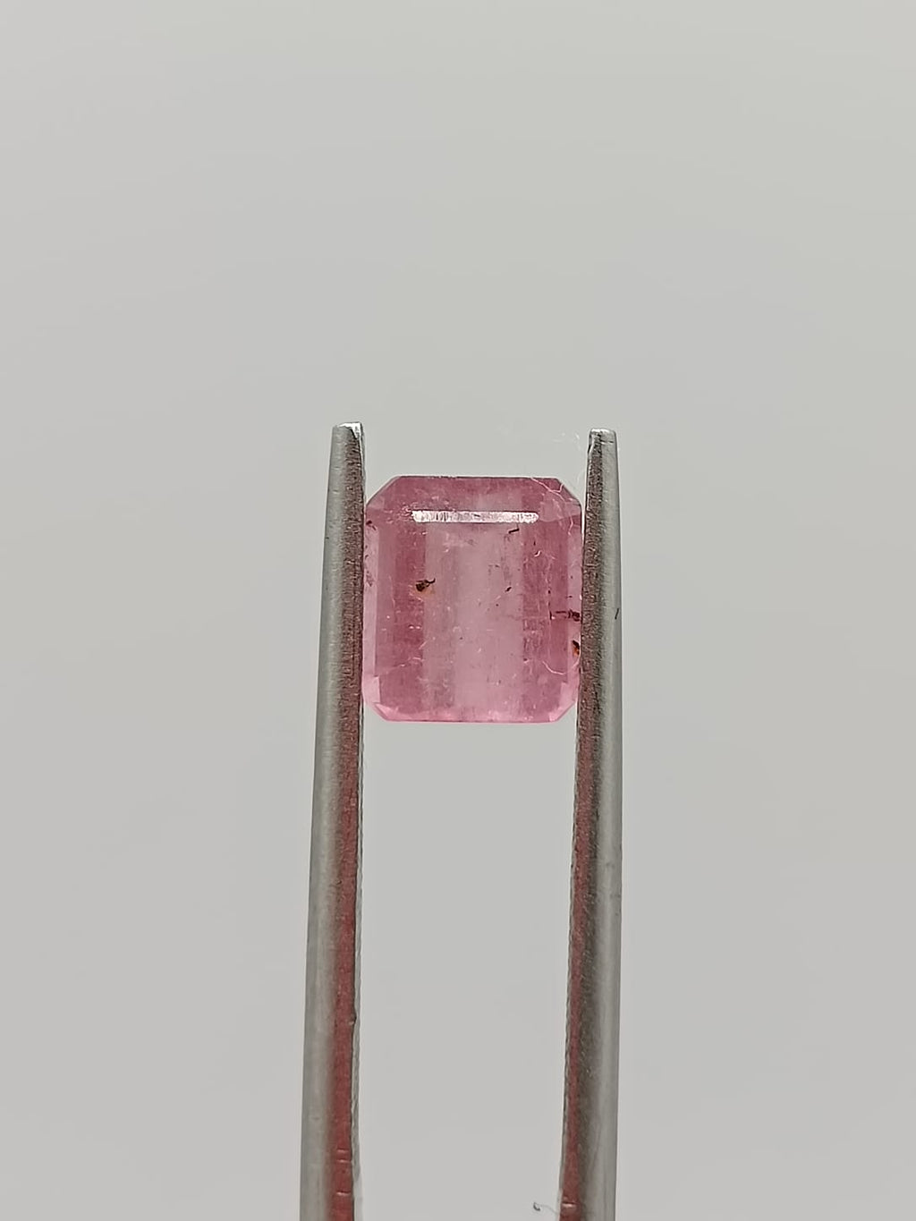 Turmalina rosa cuadrada de 1.61ct