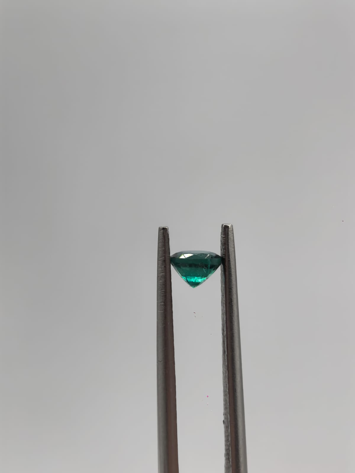 Esmeralda colombiana circular de 0.29ct