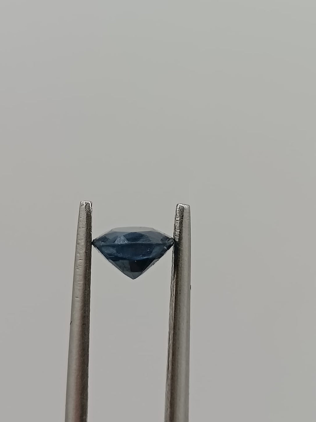 Zafiro ovalado de 0.97ct