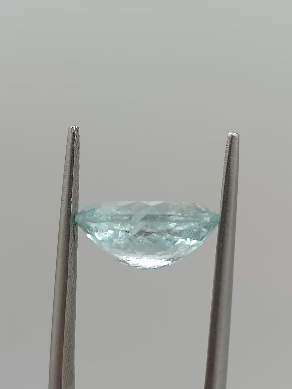 Aguamarina ovalada de 3.41ct