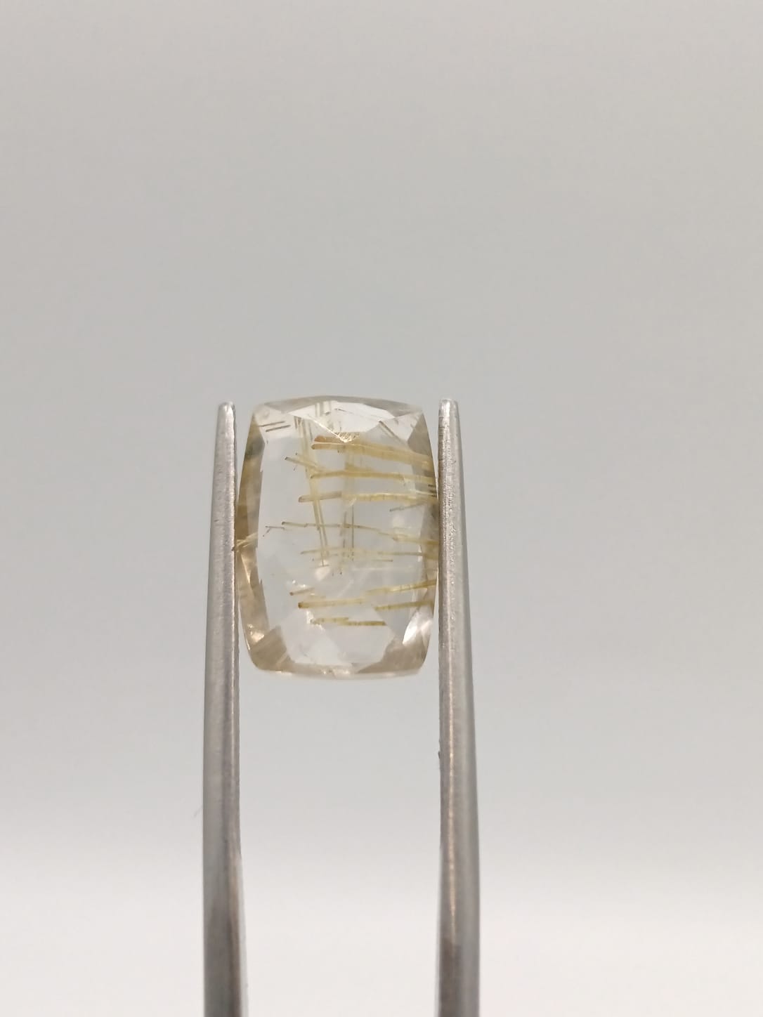 Cuarzo rutilado rectangular de 5.72ct