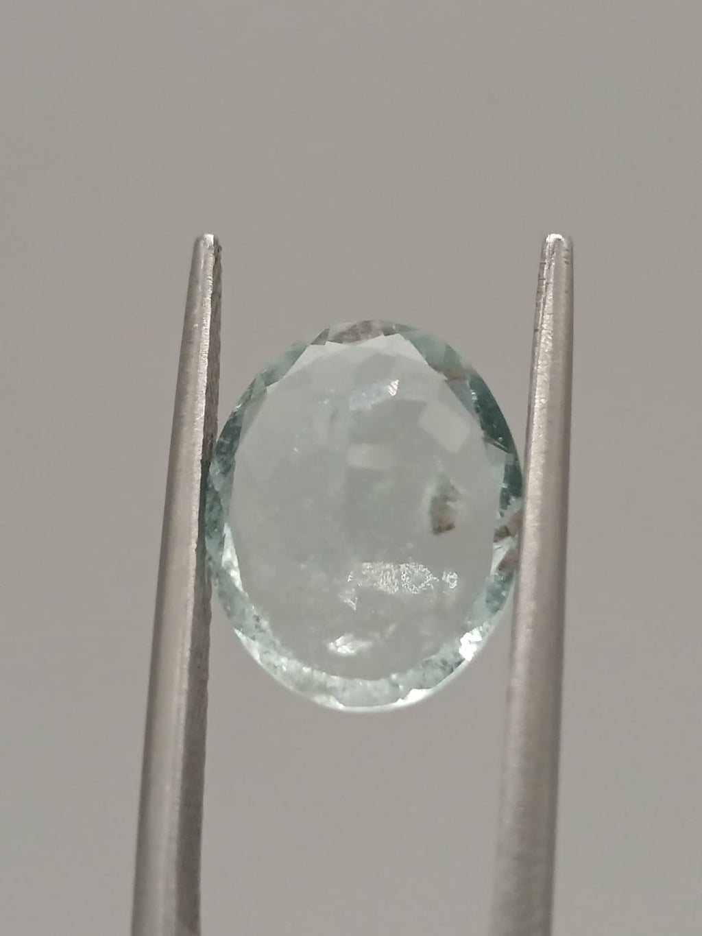 Aguamarina ovalada de 3.41ct
