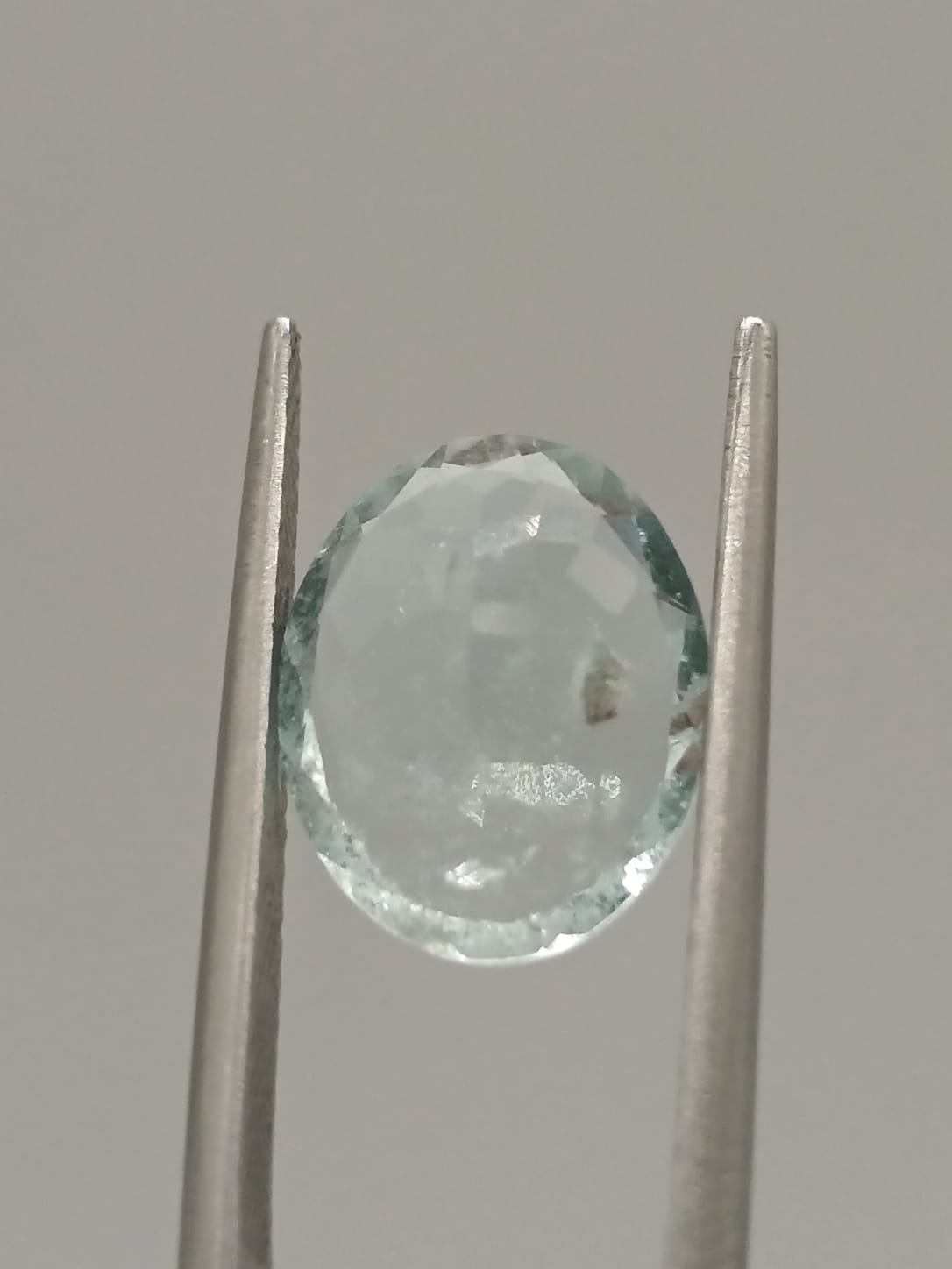 Aguamarina ovalada de 3.41ct