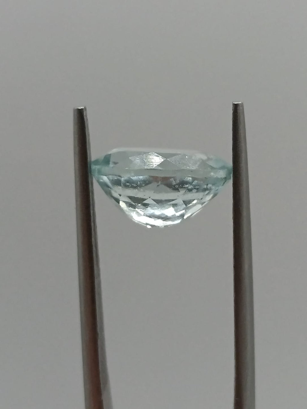 Aguamarina ovalada de 2.73ct