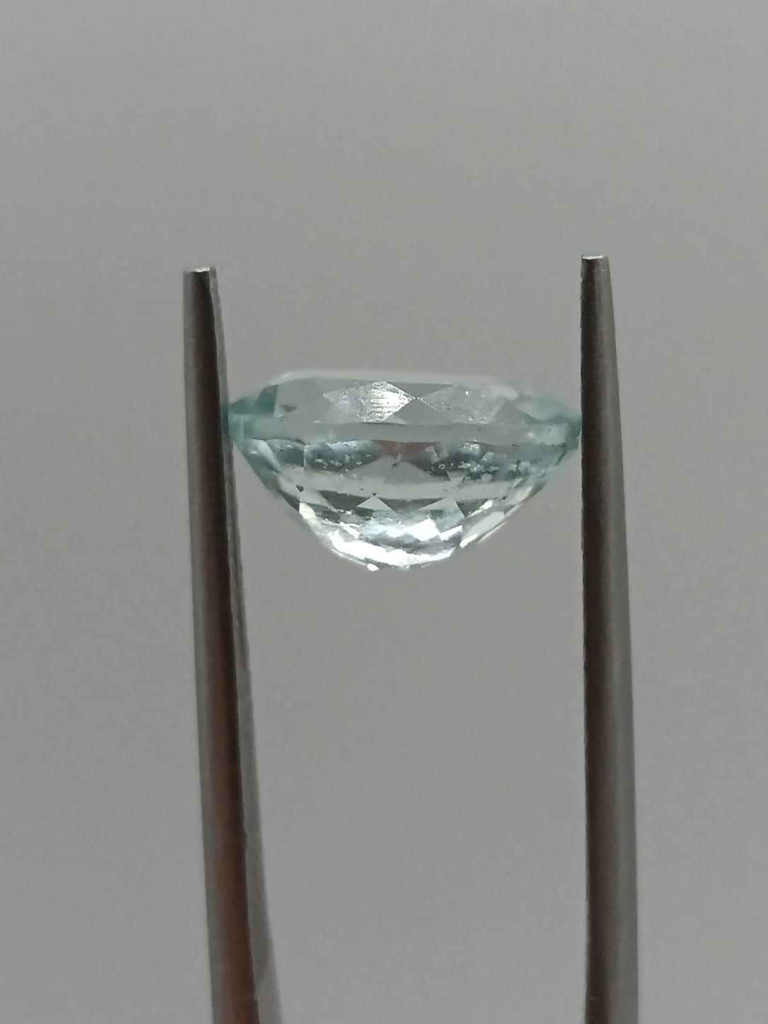 Aguamarina ovalada de 2.73ct
