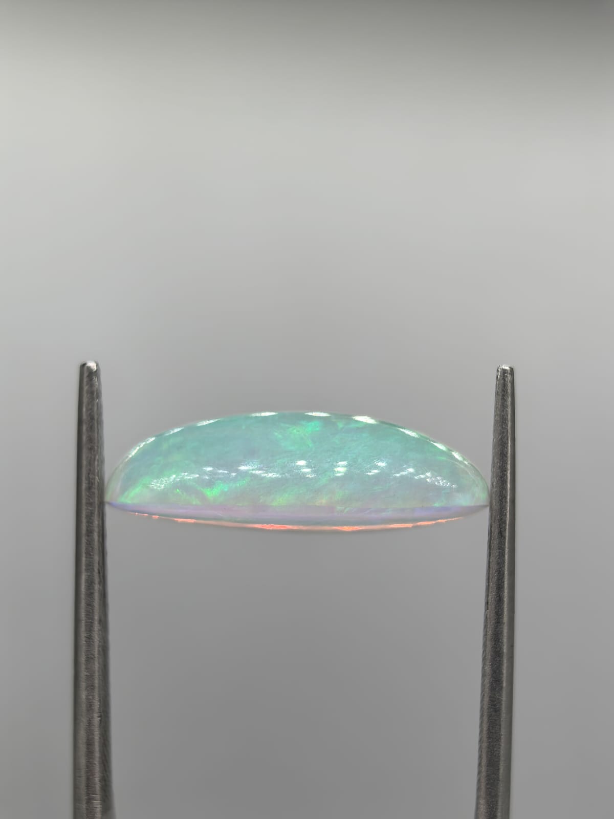 Ópalo ovalado de 5.77ct