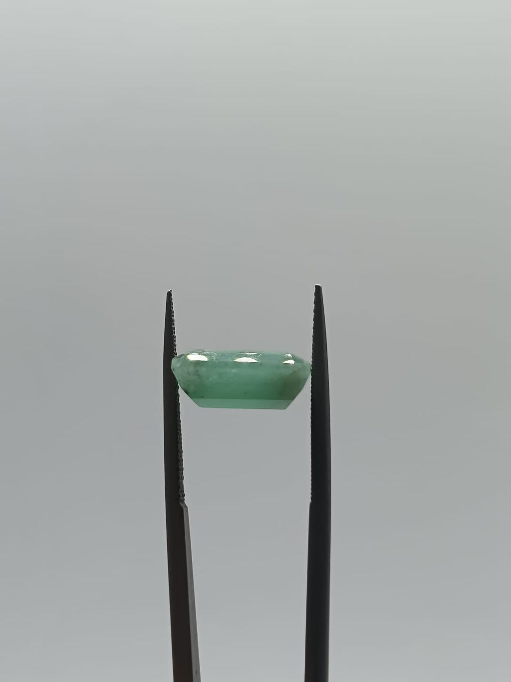 Esmeralda brasileña rectangular de 5.37ct