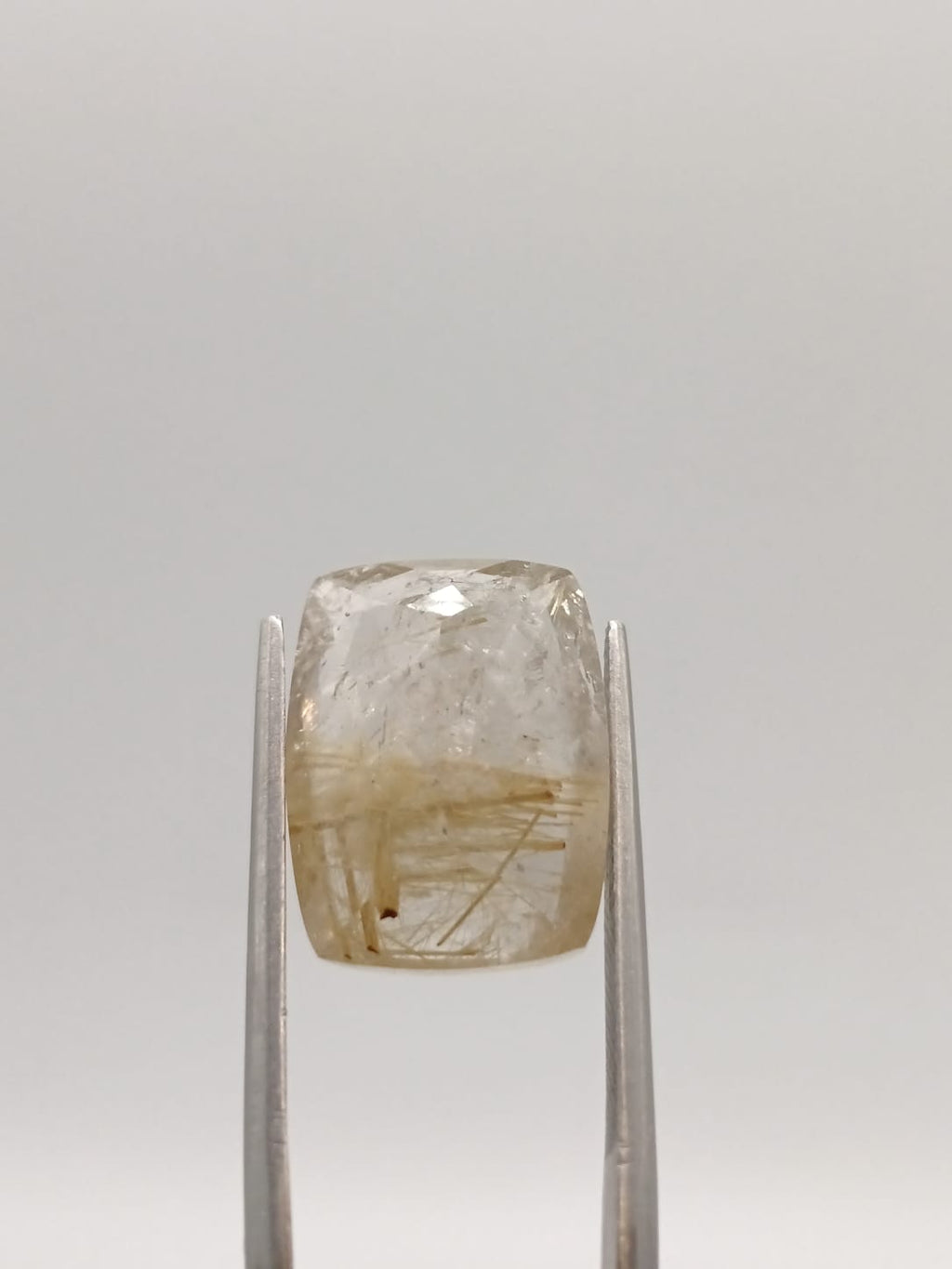 Cuarzo rutilado rectangular de 11.09ct