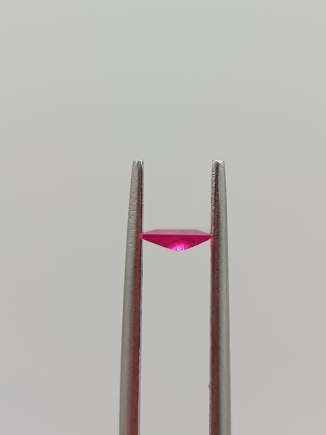 Turmalina rosa rectangular de 0.81ct