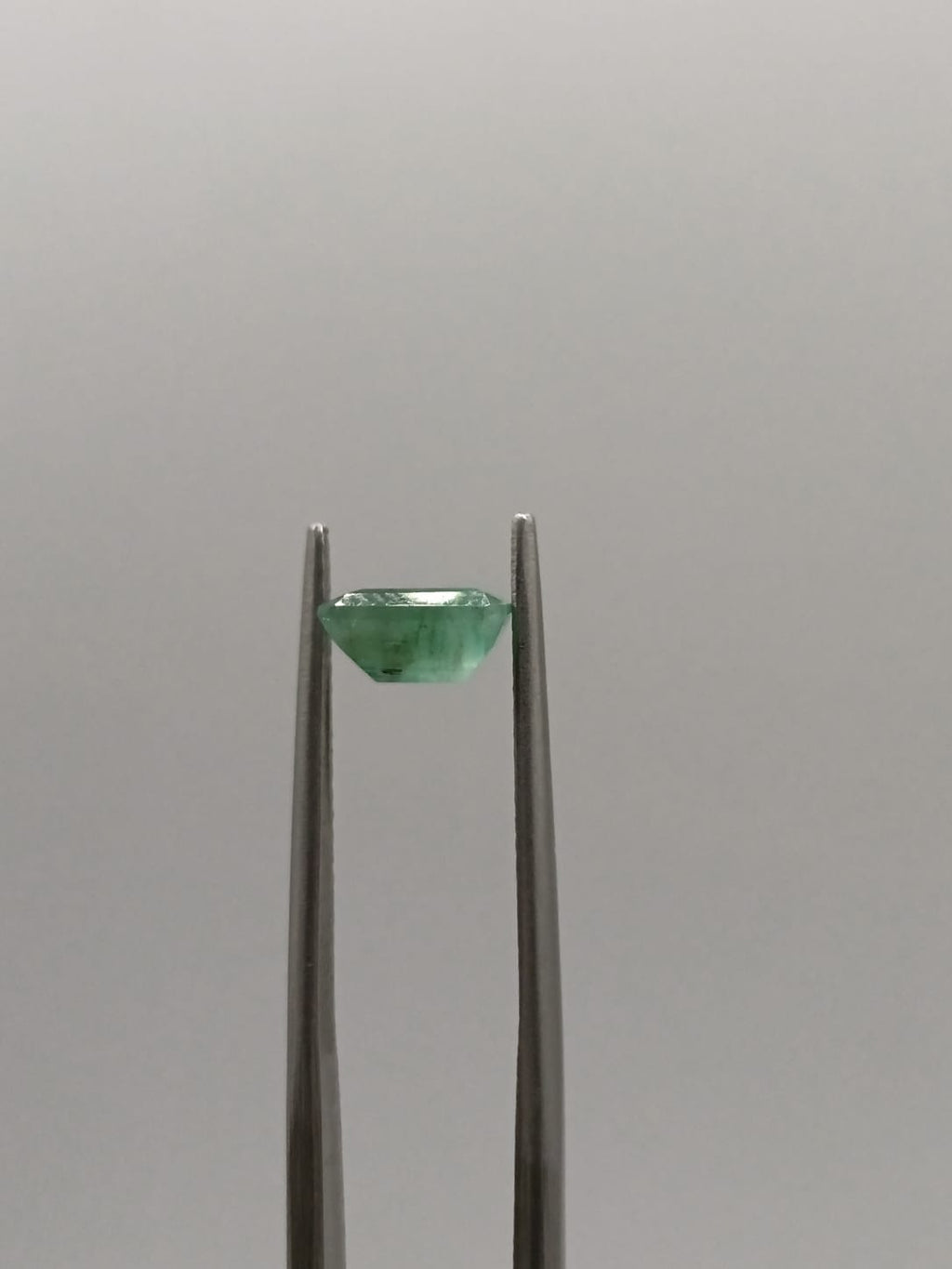 Esmeralda brasileña rectangular de 1.12ct