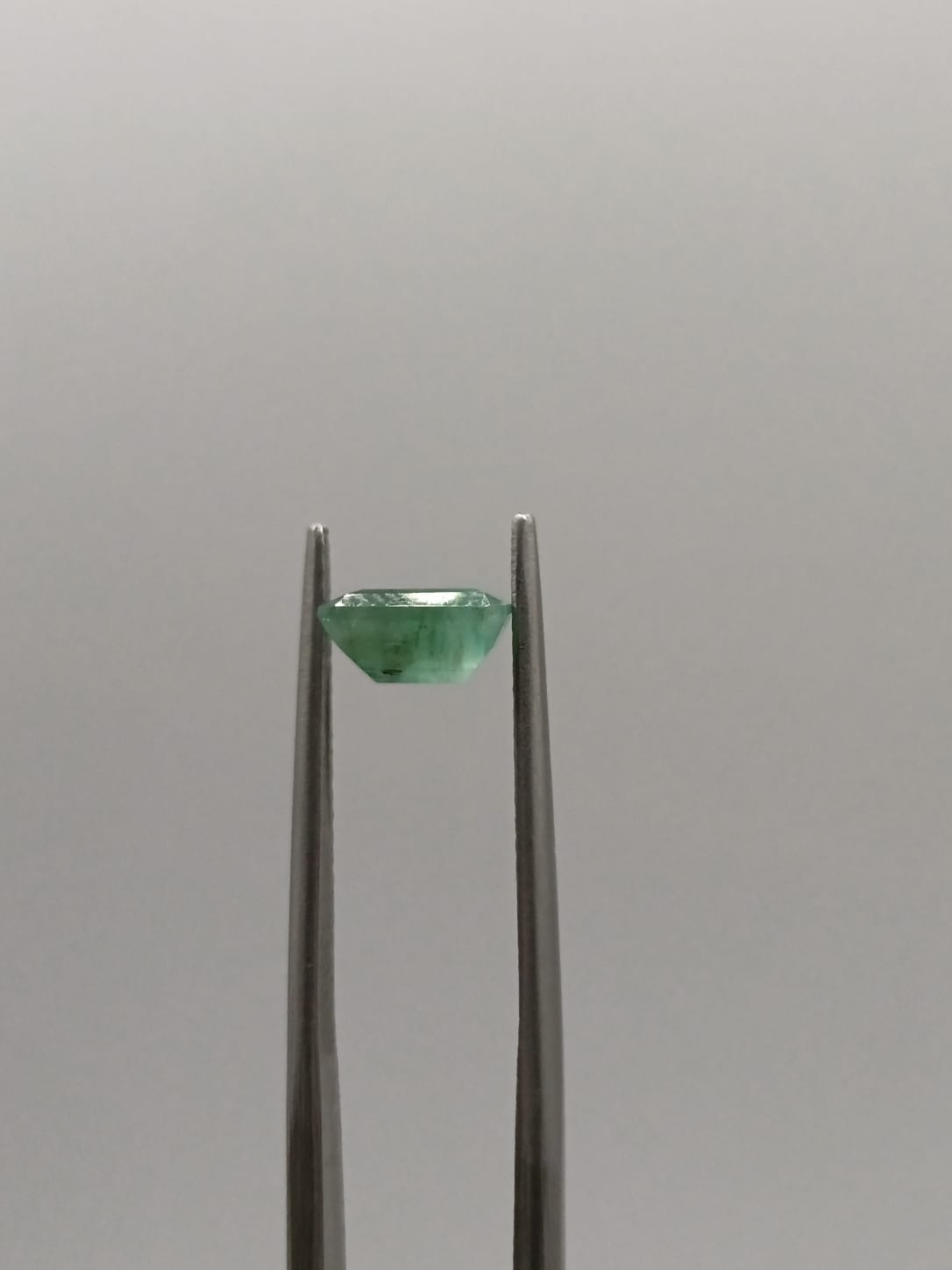 Esmeralda brasileña rectangular de 1.12ct