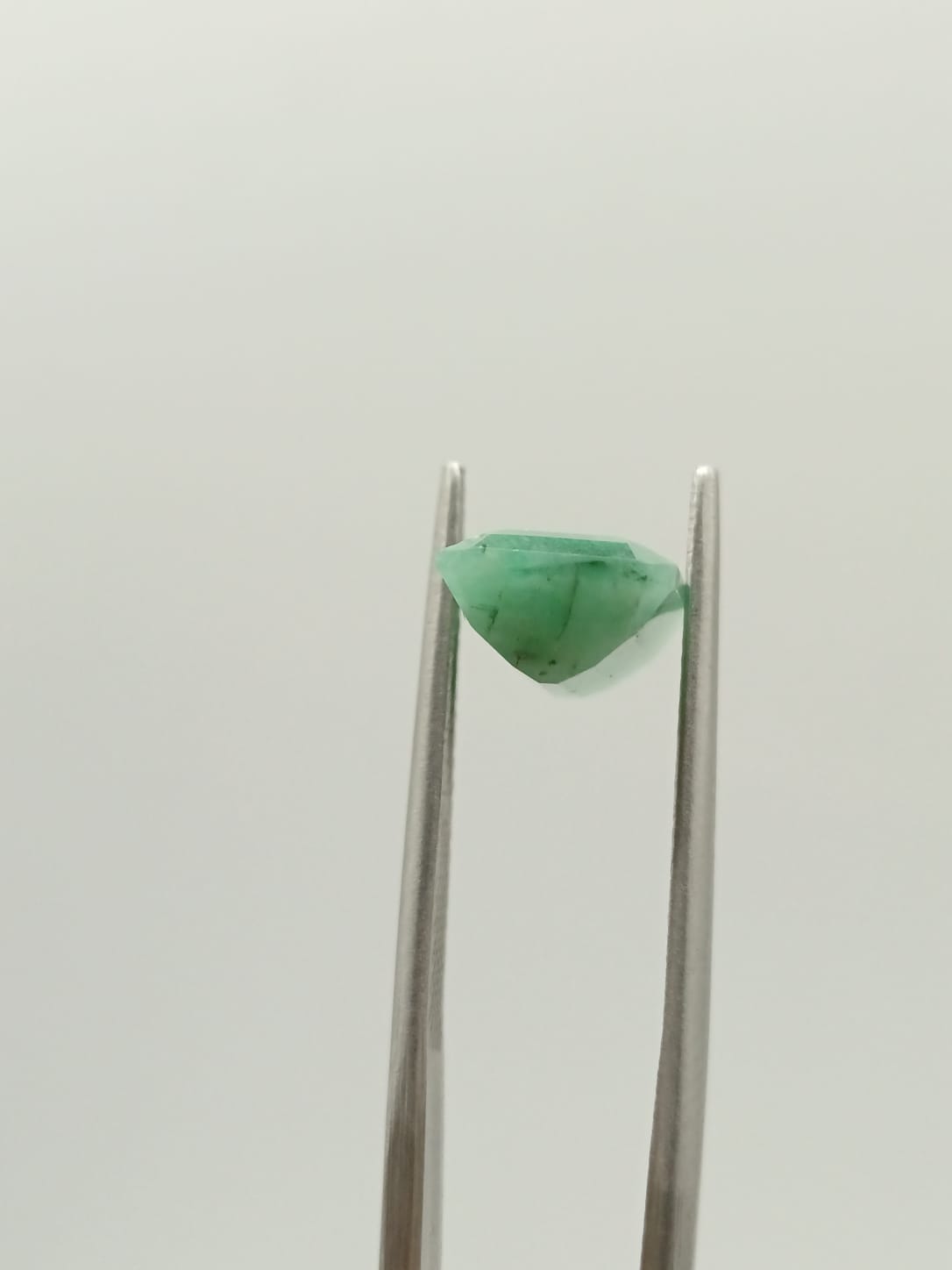 Esmeralda brasileña rectangular de 3.99ct
