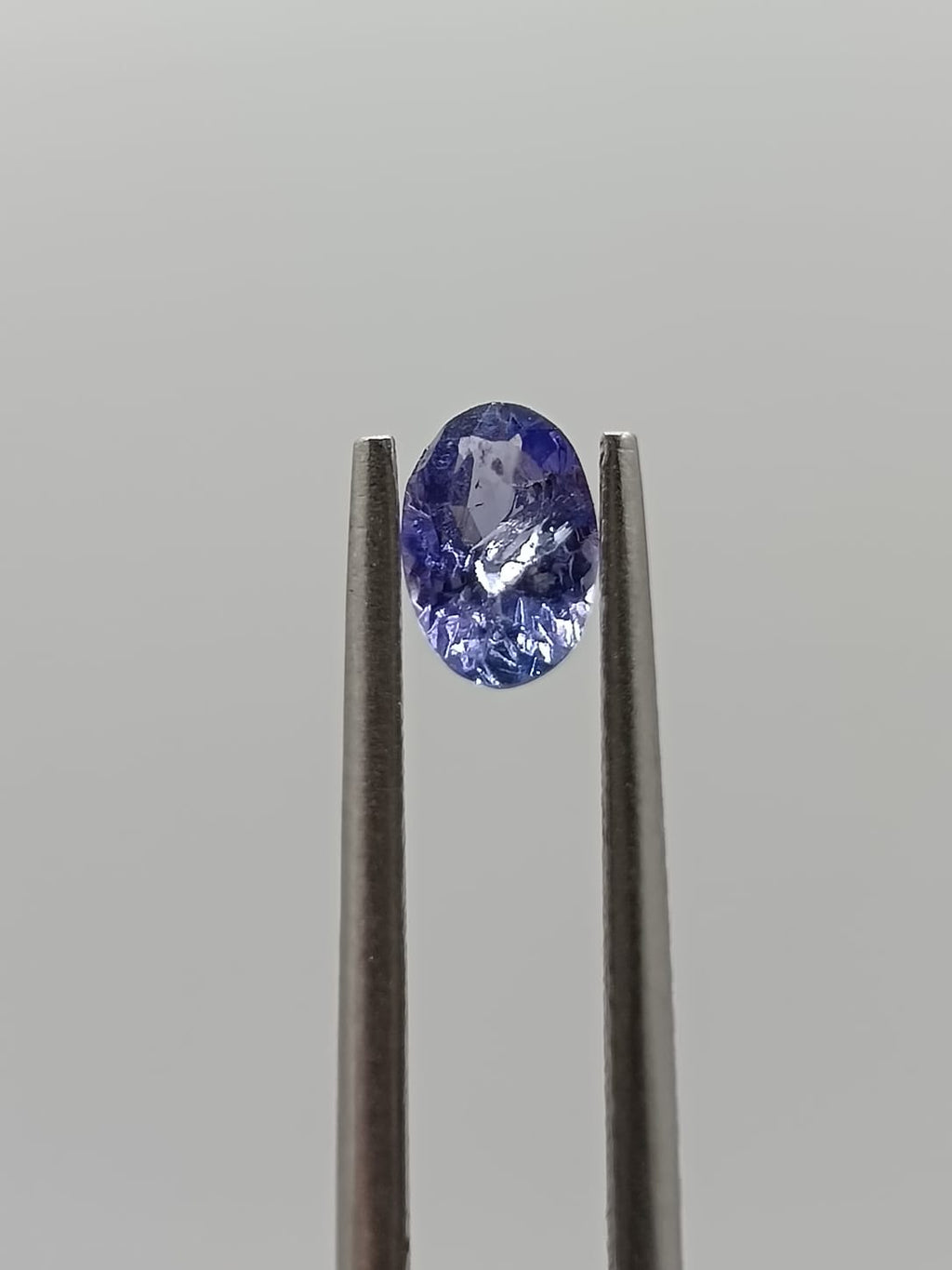 Tanzanita ovalada de 0.54ct