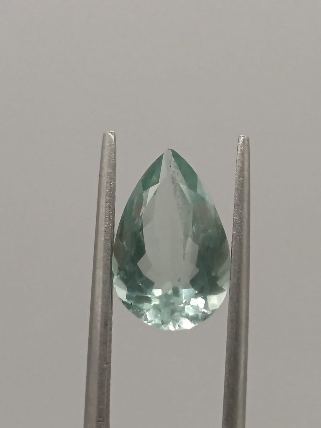 Aguamarina forma de gota de 2.92ct