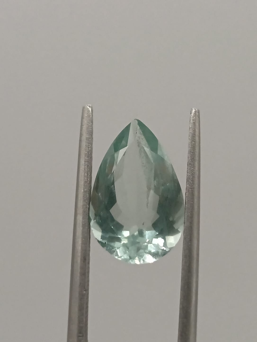 Aguamarina forma de gota de 2.92ct