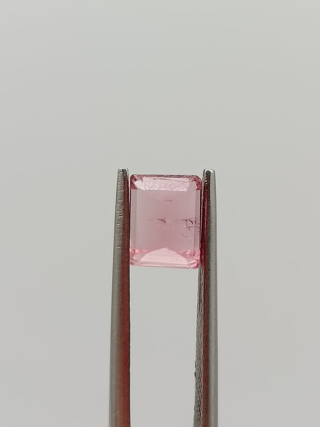 Turmalina rosa rectangular de 1.69ct