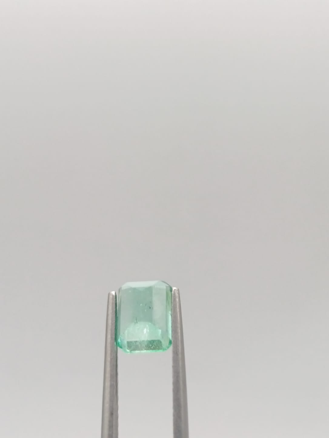 Esmeralda colombiana rectangular de 1.67ct