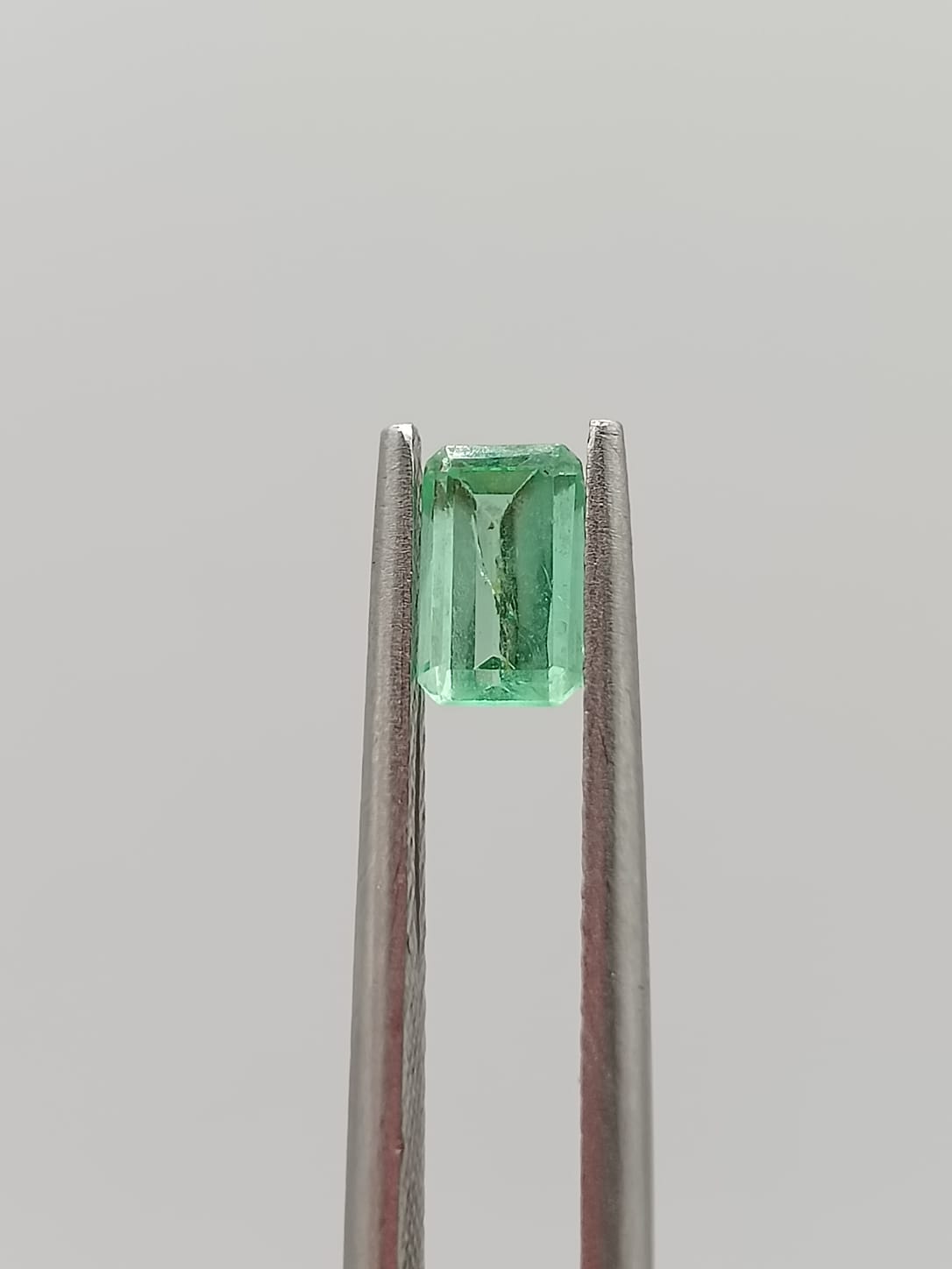 Esmeralda colombiana rectangular de 0.51ct