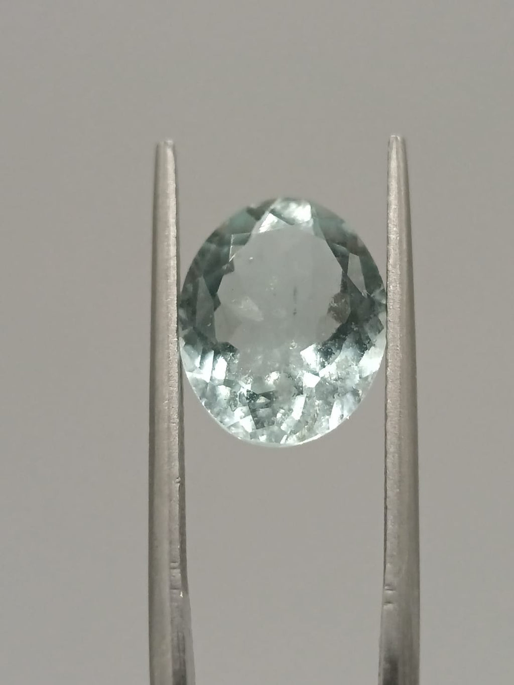Aguamarina ovalada de 3.41ct