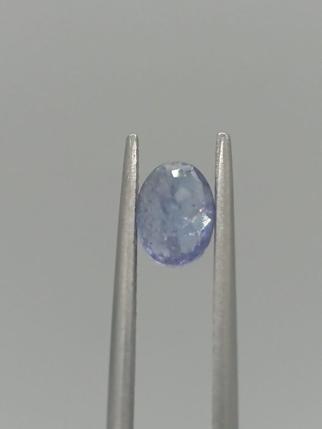 Tanzanita ovalada de 0.86ct