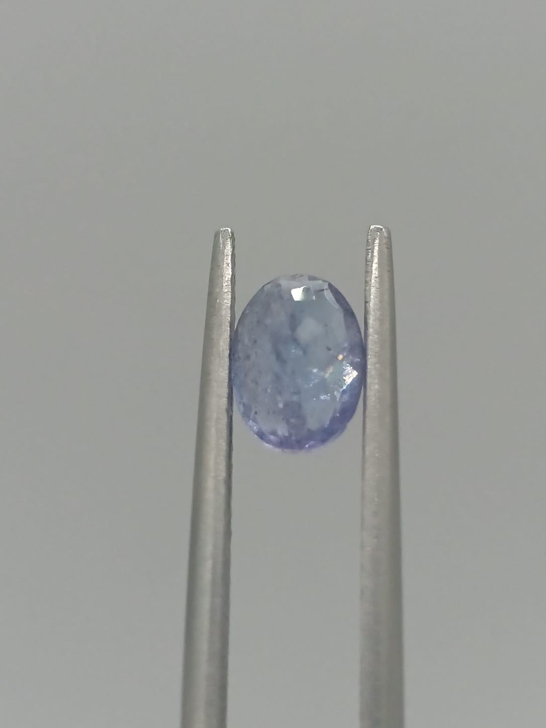 Tanzanita ovalada de 0.86ct