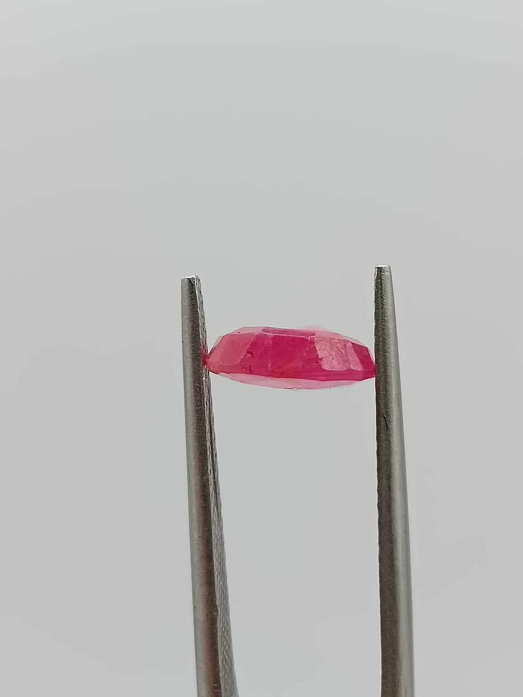Rubí corte fancy de 3.47ct