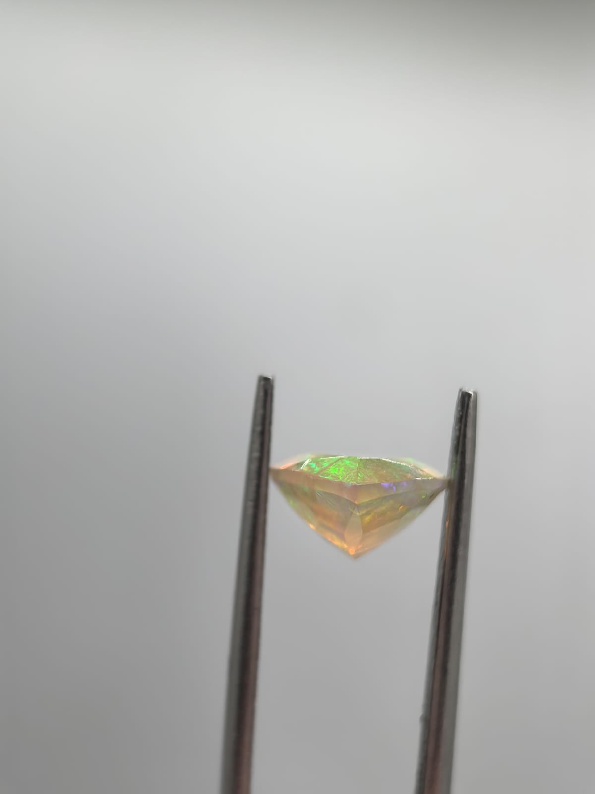 Ópalo forma de gota de 1.83ct