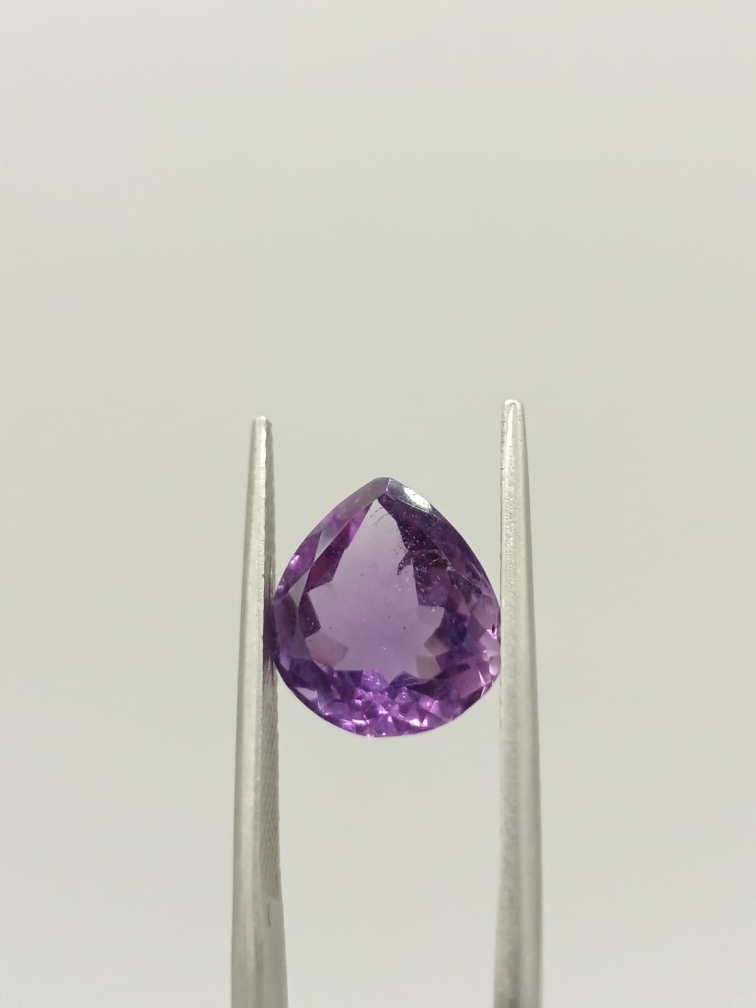 Amatista forma de gota de 4.09ct