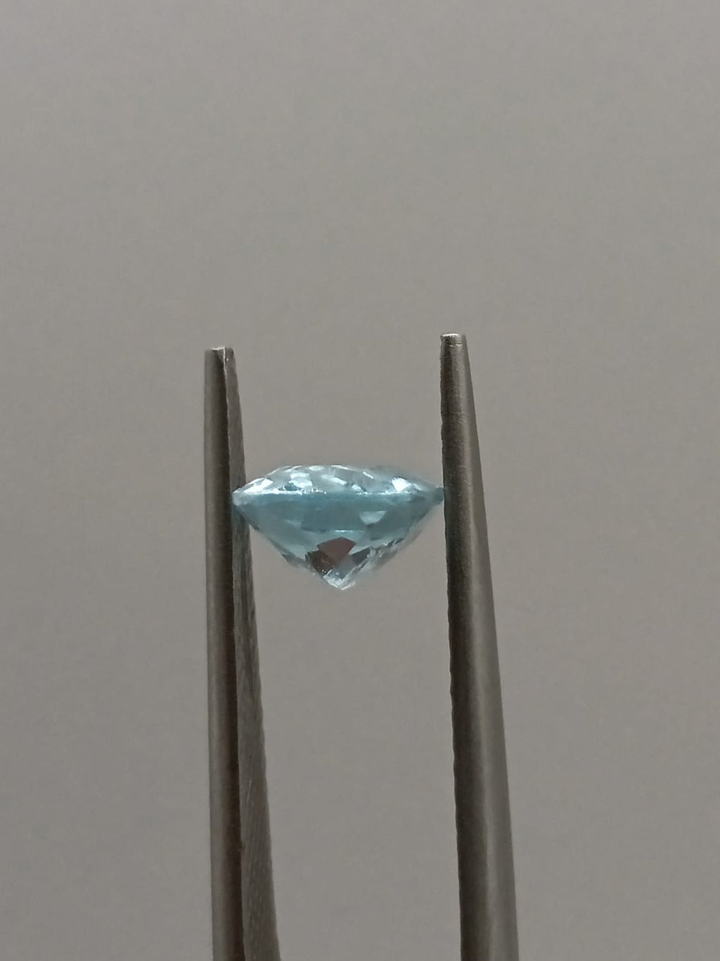 Aguamarina ovalada de 1.57ct