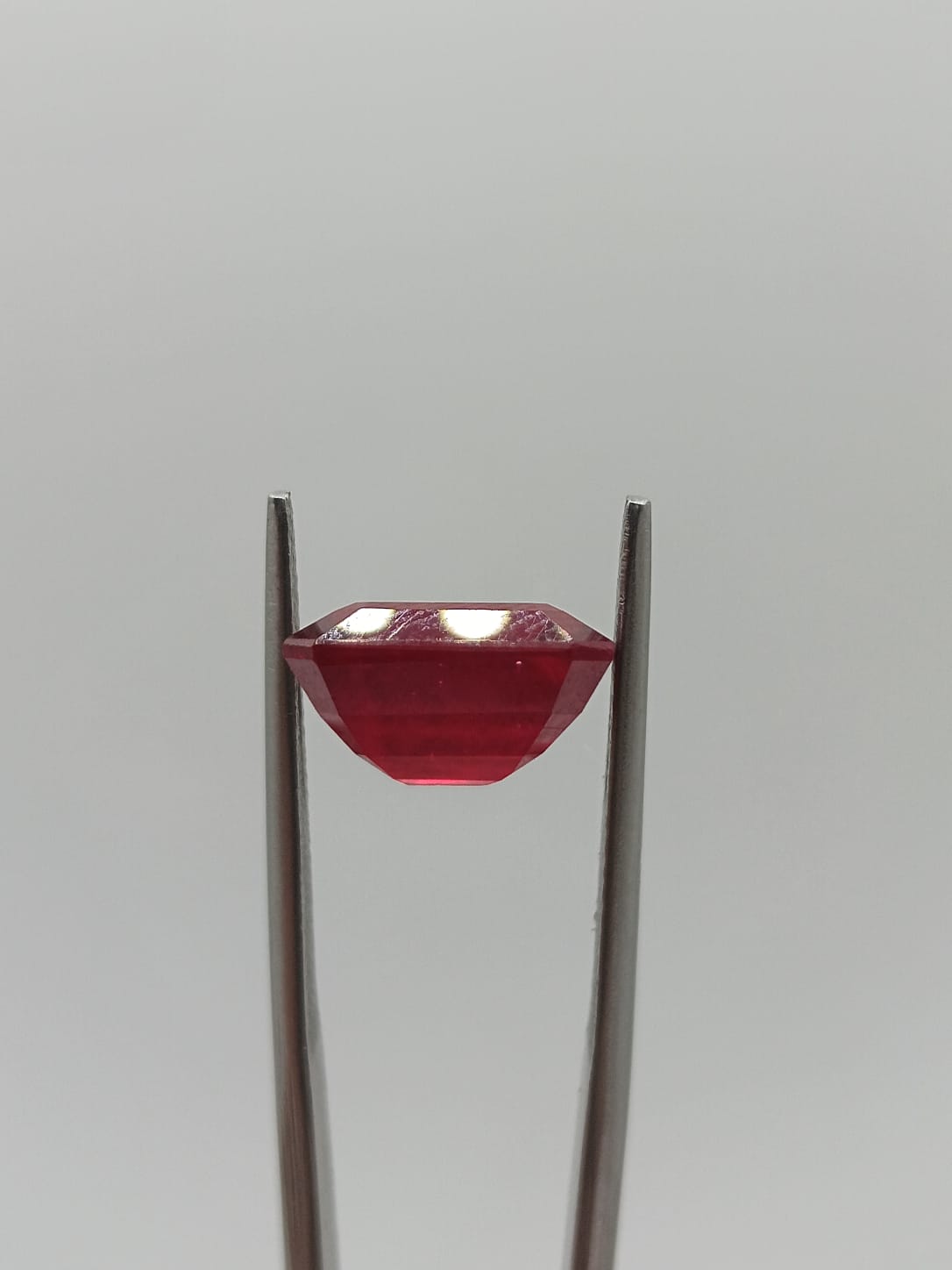 Rubí rectangular de 6.99ct