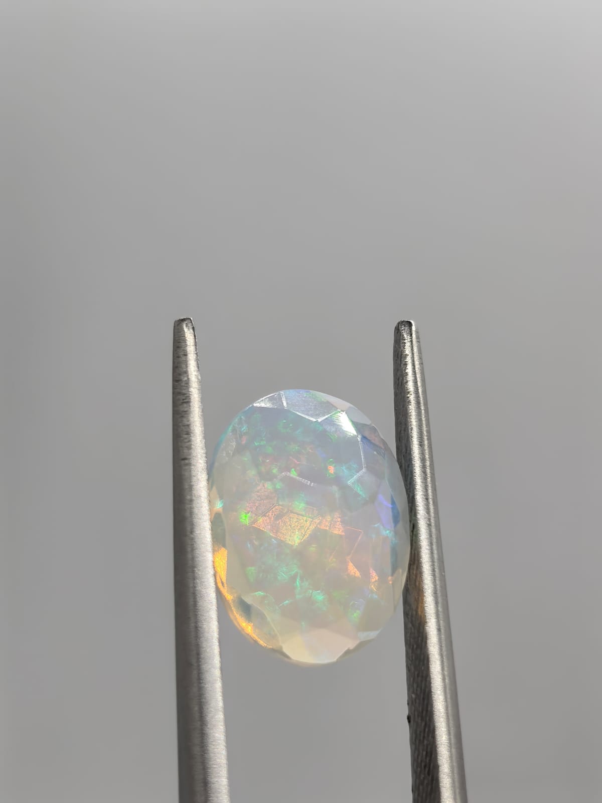 Ópalo ovalado de 1.98ct