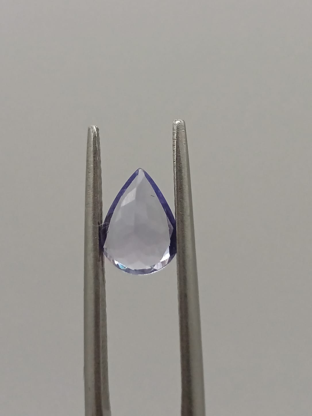 Tanzanita forma de gota de 0.89ct