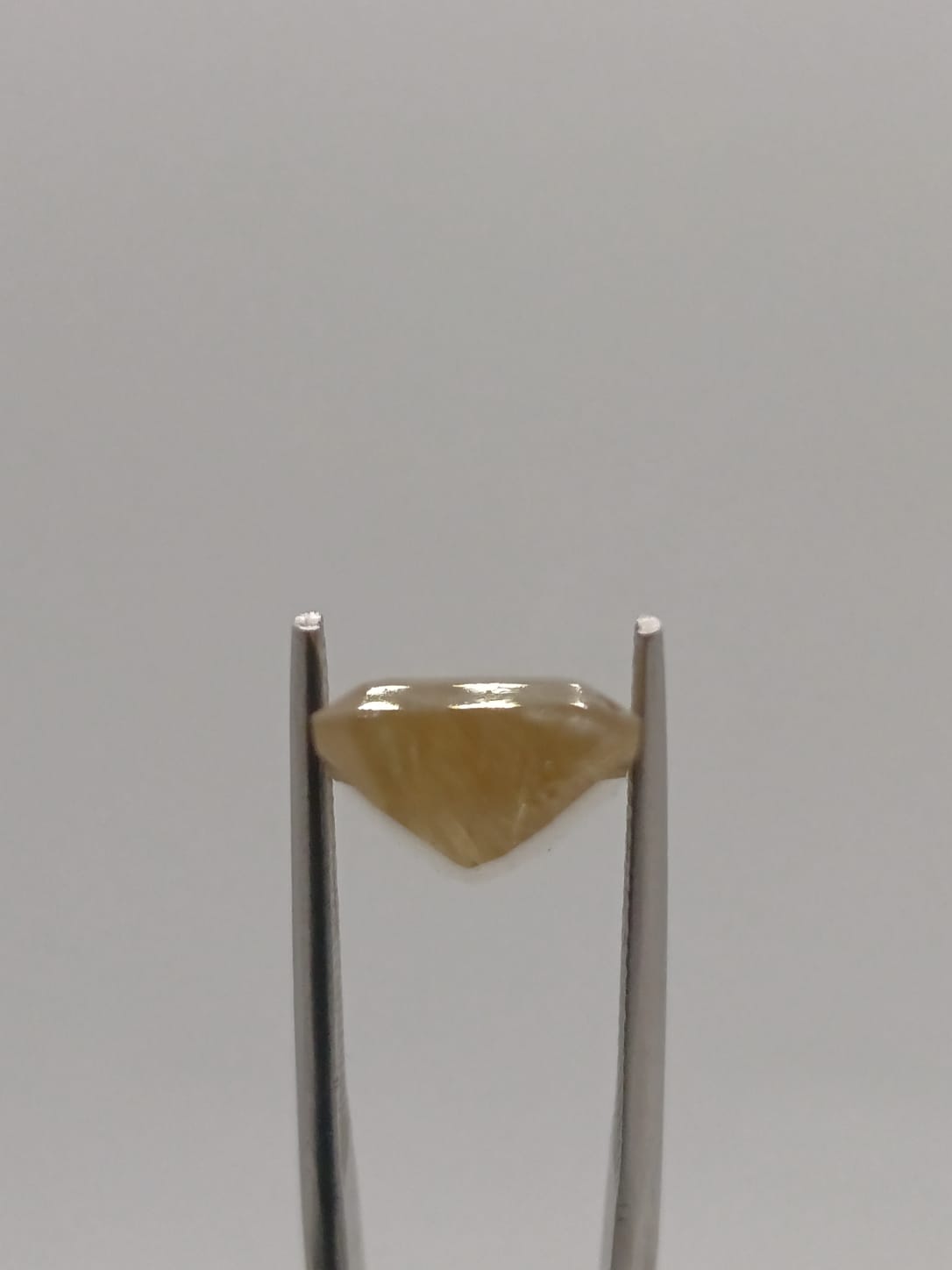 Cuarzo rutilado rectangular de 7.06ct