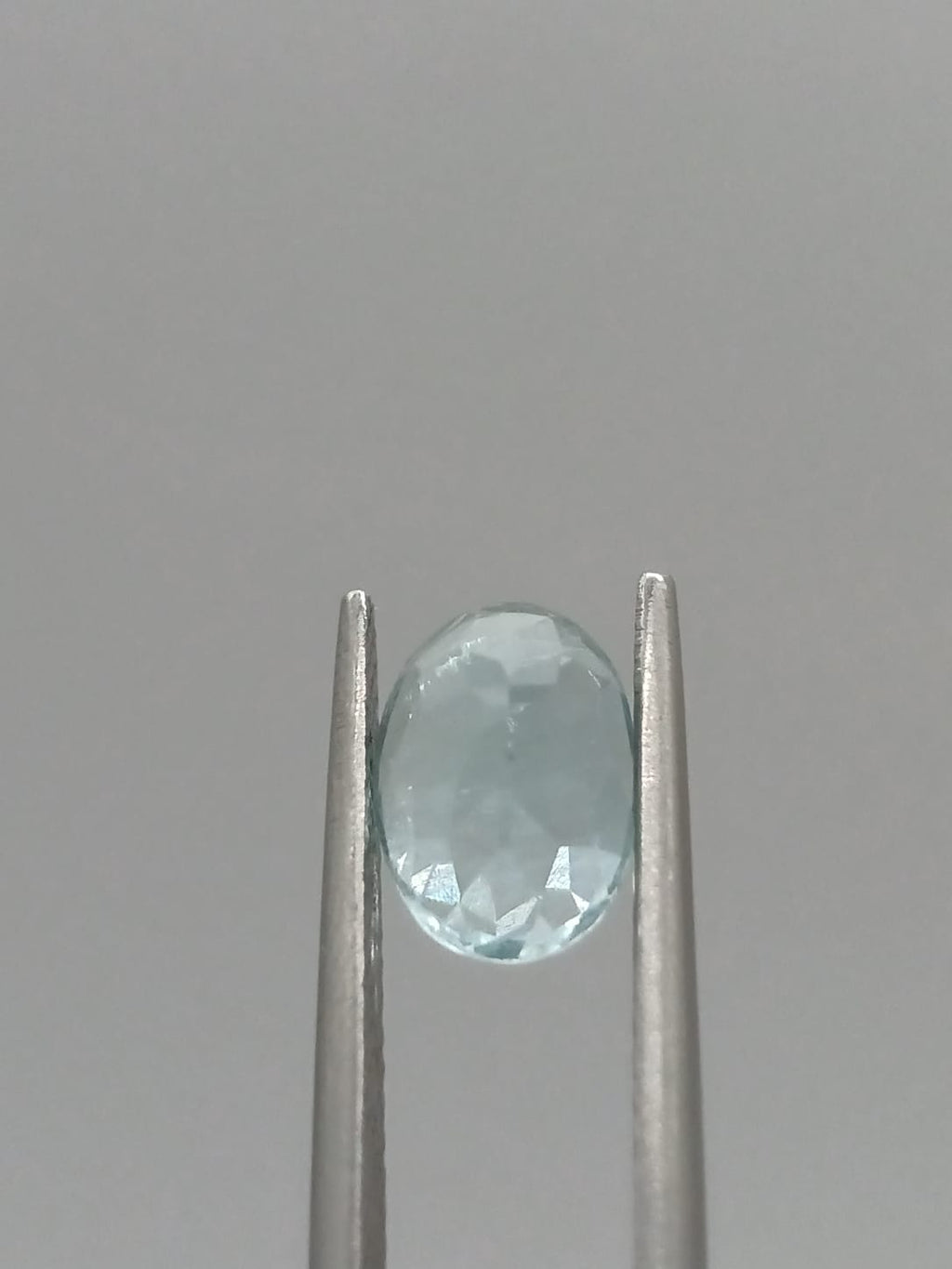 Aguamarina ovalada de 1.86ct